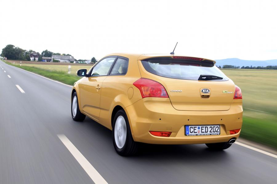  Kia pro_cee&rsquo;d EcoDynamics 2011 года  (фото 113 из 133)